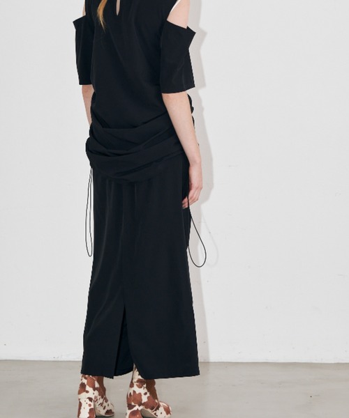 Solace（ソレイス）の「センターシャーリングスカート（スカート・レディース・ブラック/ピンク・MEDIUM/LARGE）」の7枚目の写真