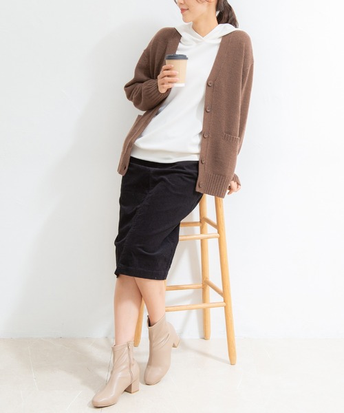 Honeys(ハニーズ)の「Vネックカーデ(カーディガン/ボレロ・レディース・ブラック/ダークグリーン/ブラウン/杢グレー/ベージュ系その他/ダークブルー/グリーン・LL/S/M/L)」の20枚目の写真