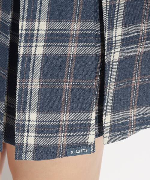 PINK-latte(ピンクラテ)の「◆【ウエスト調整可】着心地バツグン!チェックプリーツスカート(スカート・キッズ・グレー系1/ダークブラウン系1/ブルー系1/ベージュ系1/ブラック/ベージュ/ベージュ系その他2・14/15 /16)」の20枚目の写真