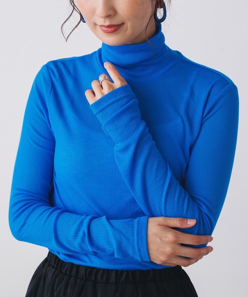 hunch(ハンチ)の「シアーカットリブゆるタートルカットソー (Tシャツ/カットソー・レディース・ブルー/レッド/ブラック/グレー/オフホワイト・FREE)」の12枚目の写真