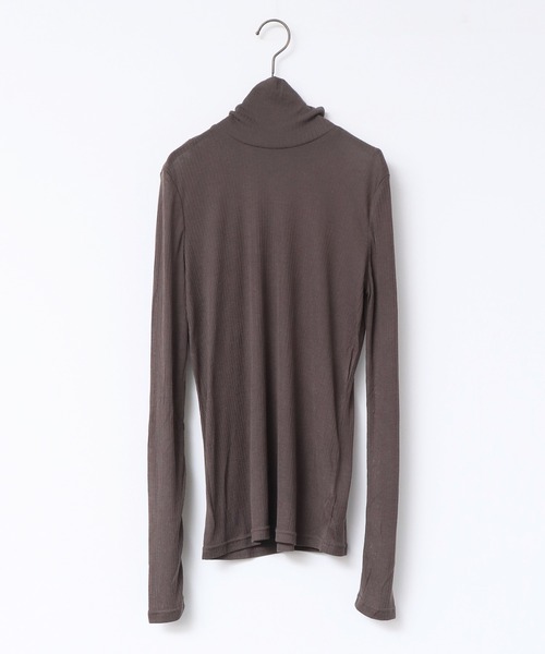 hunch(ハンチ)の「シアーカットリブゆるタートルカットソー (Tシャツ/カットソー・レディース・ブルー/レッド/ブラック/グレー/オフホワイト・FREE)」の19枚目の写真