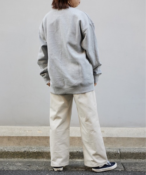 UNIVERSAL OVERALL(ユニバーサルオーバーオール)の「スウェットシャツ【SWEAT SHIRT_ILLINOIS】(スウェット・メンズ・ホワイト/モスグリーン/ヘザーグレー/ダークネイビー・XL/M/L)」の9枚目の写真