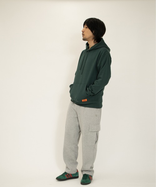 UNIVERSAL OVERALL(ユニバーサルオーバーオール)の「スウェット フーディー / パーカー 【SWEAT HOODIE】(パーカー・メンズ・マルーン/レンガ/ダークネイビー/ブラック/ダークグリーン/ホワイト/ブラウン系その他/ヘザーグレー・M/L/S/XL)」の15枚目の写真