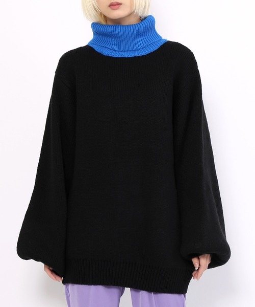 PUNYUS(プニュズ)の「バイカラータートルネックニット(ニット/セーター・レディース・ブラック/ネイビー/グリーン・3/4)」の2枚目の写真