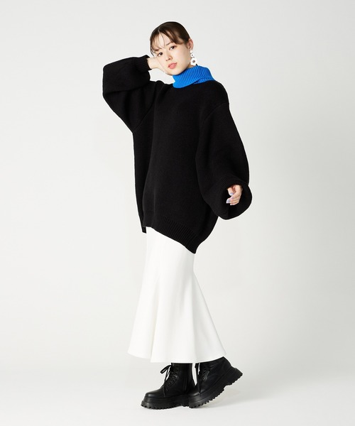 PUNYUS(プニュズ)の「バイカラータートルネックニット(ニット/セーター・レディース・ブラック/ネイビー/グリーン・3/4)」の19枚目の写真