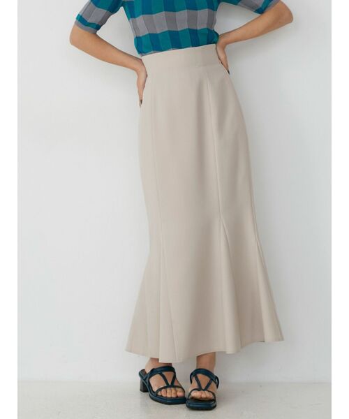 MURUA（ムルーア）の「ハイウエストマーメイドスカート【セットアップ着用可能】（スカート・レディース・ベージュ/ダークグレー/ブラウン/ブルー・1/2）」の4枚目の写真