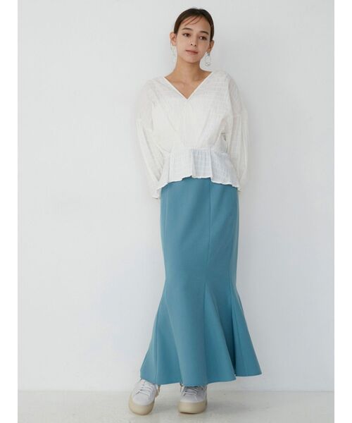 MURUA（ムルーア）の「ハイウエストマーメイドスカート【セットアップ着用可能】（スカート・レディース・ベージュ/ダークグレー/ブラウン/ブルー・1/2）」の21枚目の写真