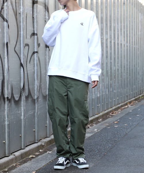 Calvin Klein(カルバン・クライン)の「【Calvin Klein】Calvin Kleinワンポイントロゴクルーネックスウェット 40HM255(スウェット・メンズ・グレー/ブラック/ホワイト/ダークグレー/ベージュ・S/M/L)」の10枚目の写真