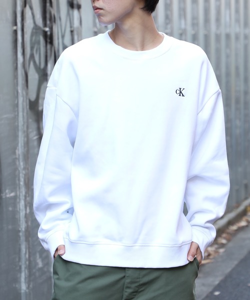 Calvin Klein(カルバン・クライン)の「【Calvin Klein】Calvin Kleinワンポイントロゴクルーネックスウェット 40HM255(スウェット・メンズ・グレー/ブラック/ホワイト/ダークグレー/ベージュ・S/M/L)」の9枚目の写真