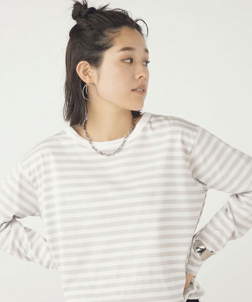 Rie Miller(リエミラー)の「天竺ロンT(Tシャツ/カットソー・レディース・グレー系その他3/ブラック系その他4/ホワイト/ブルー系その他3・38)」の4枚目の写真