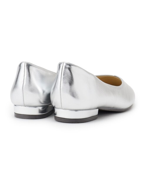 grove（グローブ）の「◆楽チンとキレイを叶えるつつまれフィットシューズ（パンプス・レディース・ベージュ系その他7/シルバー/アイボリー/ブラック・40/35/30/45）」の7枚目の写真