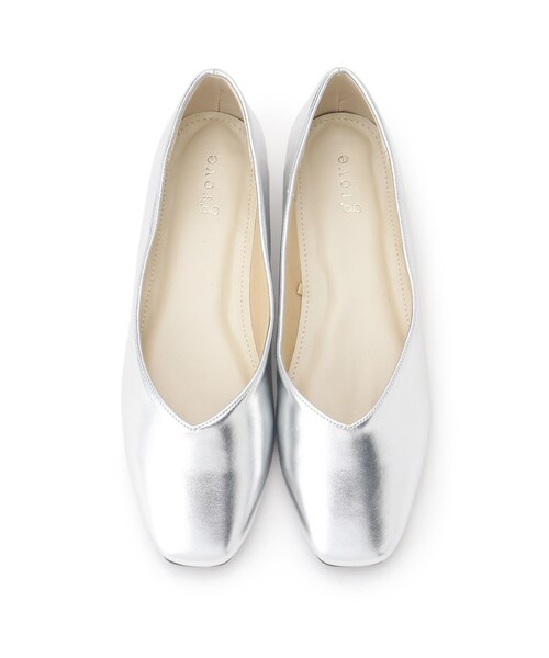 grove（グローブ）の「◆楽チンとキレイを叶えるつつまれフィットシューズ（パンプス・レディース・ベージュ系その他7/シルバー/アイボリー/ブラック・40/35/30/45）」の8枚目の写真