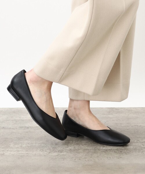 grove（グローブ）の「◆楽チンとキレイを叶えるつつまれフィットシューズ（パンプス・レディース・ベージュ系その他7/シルバー/アイボリー/ブラック・40/35/30/45）」の21枚目の写真