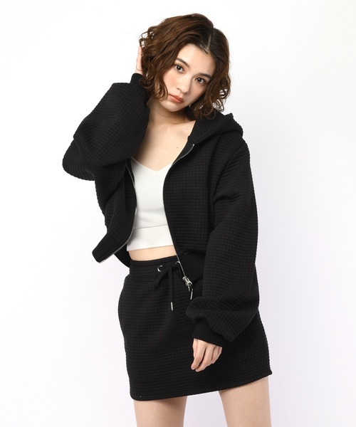 SPIRALGIRL(スパイラルガール)の「キルティングZIPショートパーカー<セットアップ可能>(パーカー・レディース・ホワイト/ブラック・FREE)」の21枚目の写真