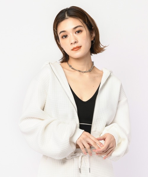 SPIRALGIRL(スパイラルガール)の「キルティングZIPショートパーカー<セットアップ可能>(パーカー・レディース・ホワイト/ブラック・FREE)」の6枚目の写真