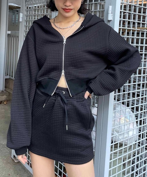 SPIRALGIRL(スパイラルガール)の「キルティングZIPショートパーカー<セットアップ可能>(パーカー・レディース・ホワイト/ブラック・FREE)」の18枚目の写真