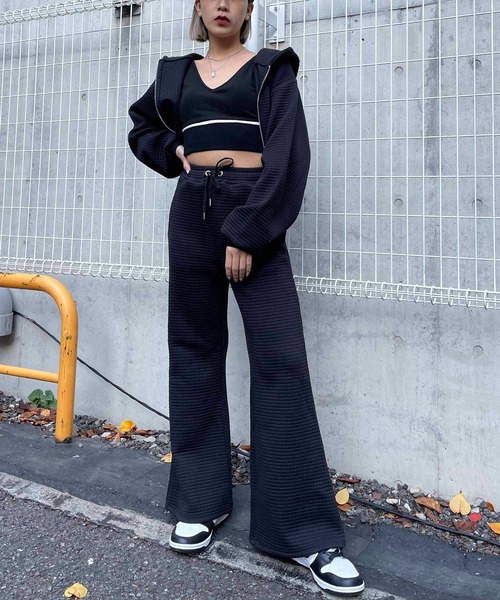 SPIRALGIRL(スパイラルガール)の「キルティングZIPショートパーカー<セットアップ可能>(パーカー・レディース・ホワイト/ブラック・FREE)」の20枚目の写真