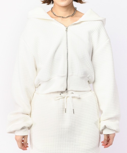 SPIRALGIRL(スパイラルガール)の「キルティングZIPショートパーカー<セットアップ可能>(パーカー・レディース・ホワイト/ブラック・FREE)」の8枚目の写真