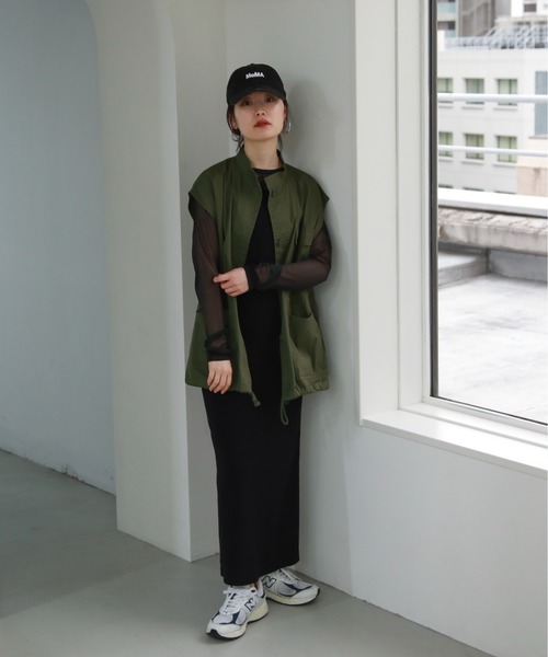 feepur（フェピュール）の「スタンドカラーミリタリーベスト（ベスト・レディース・ブラック/カーキ・MEDIUM）」の15枚目の写真