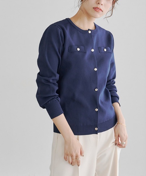 Pierrot（ピエロ）の「スポンジニットゴールドボタンカーディガン（カーディガン/ボレロ・レディース・レッド/ブラック×ホワイト/ホワイト×ブラック/ブラック/ネイビー/オフホワイト・M/L）」の5枚目の写真