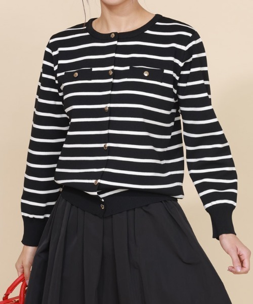 Pierrot（ピエロ）の「スポンジニットゴールドボタンカーディガン（カーディガン/ボレロ・レディース・レッド/ブラック×ホワイト/ホワイト×ブラック/ブラック/ネイビー/オフホワイト・M/L）」の15枚目の写真