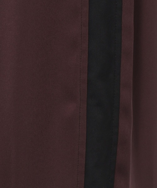 LEPSIM（レプシィム）の「ツヤサテンラインイージーパンツ　179315（その他パンツ・レディース・ブラウン系/グリーン系その他・FREE）」の4枚目の写真