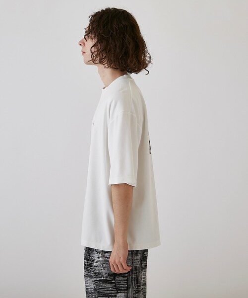tk.TAKEO KIKUCHI（ティーケータケオキクチ）の「◆スライスグラフィックTシャツ（Tシャツ/カットソー・メンズ・ブラック/ホワイト・02/01/03）」の5枚目の写真