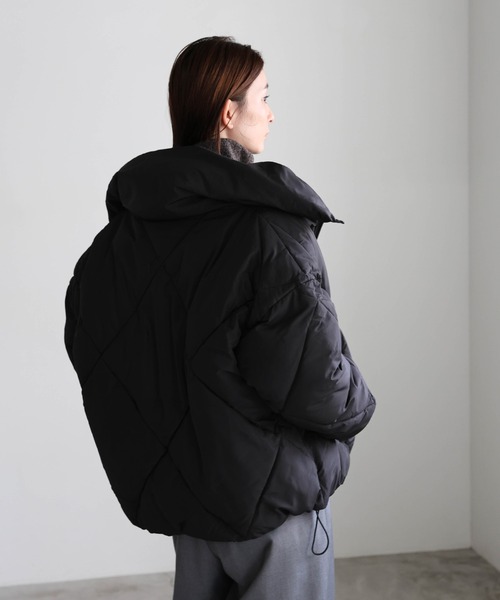 select MOCA(セレクトモカ)の「ハイネックダイヤキルトショートダウン(ダウンジャケット/コート・レディース・アイボリー/ブラック/カーキ・FREE)」の19枚目の写真