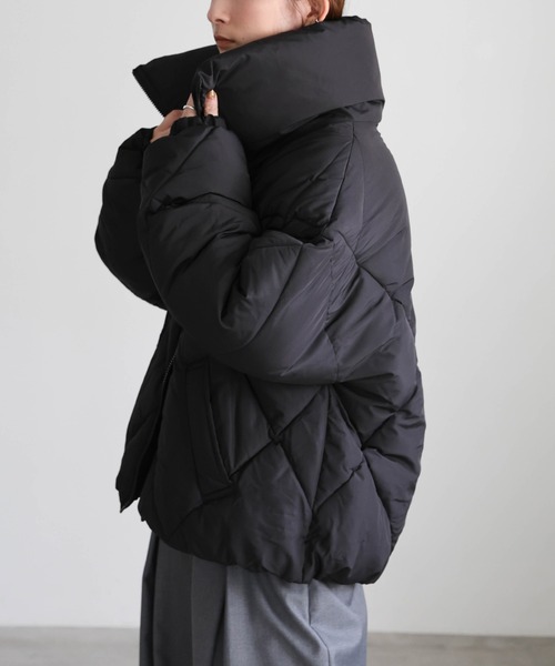 select MOCA(セレクトモカ)の「ハイネックダイヤキルトショートダウン(ダウンジャケット/コート・レディース・アイボリー/ブラック/カーキ・FREE)」の18枚目の写真