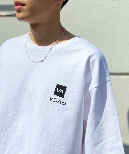 RVCA（ルーカ）の「【ムラサキスポーツ別注】RVCA/ルーカ バックプリントTシャツ クルーネックT/ルーズシルエット ワンポイント BD041-P23（Tシャツ/カットソー・メンズ・ホワイト/ブラック/グレイッシュベージュ・M/L/XL）」の5枚目の写真