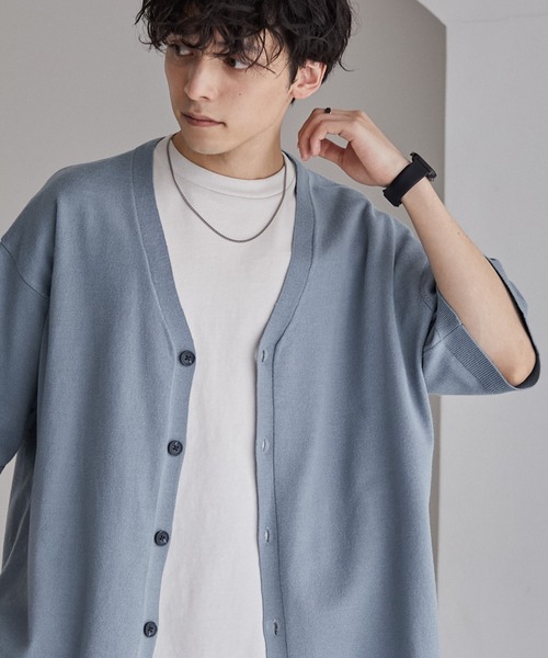 MONO-MART（モノマート）の「ボリュームニットルーズ半袖カーディガン（カーディガン/ボレロ・メンズ・チャコール/ベージュ/ネイビー/ブラック系1/ホワイト系2/ライトブルー/ブラック/オリーブ/アイボリー/ブラック系2/ブラック系3/ライトグレー/ライトブラウン/ブルー/ホワイト系3/ホワイト系4/ブラック系4/グレー系・M/L/S）」の16枚目の写真