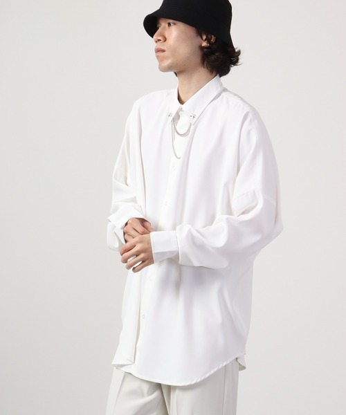 Wide long sleeve dress shirt with chain / チェーン付き ワイド長袖シャツ（シャツ/ブラウス）｜REGIEVO（レジエボ）