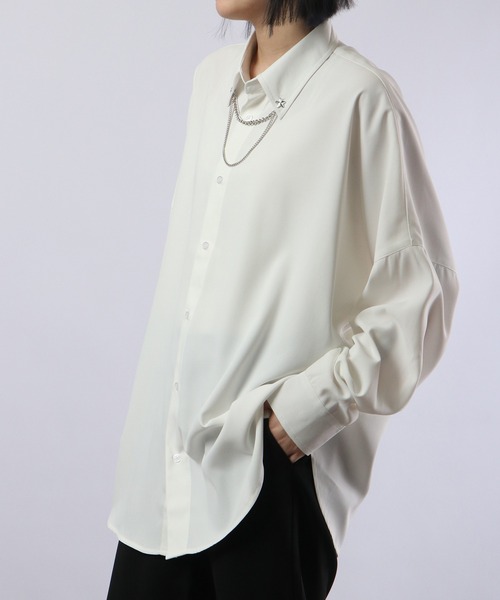 Wide long sleeve dress shirt with chain / チェーン付き ワイド長袖シャツ（シャツ/ブラウス）｜REGIEVO（レジエボ）