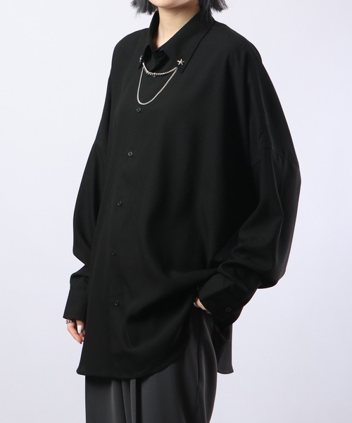 Wide long sleeve dress shirt with chain / チェーン付き ワイド長袖シャツ（シャツ/ブラウス）｜REGIEVO（レジエボ）
