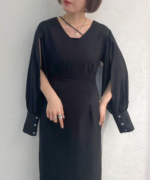 apres jour mignon(アプレジュールミニョン)の「袖スリットワンピース【ZOZOTOWN限定アイテム】(ワンピース・レディース・ブラック/ブラック系その他・X-LARGE/MEDIUM/SMALL)」の5枚目の写真