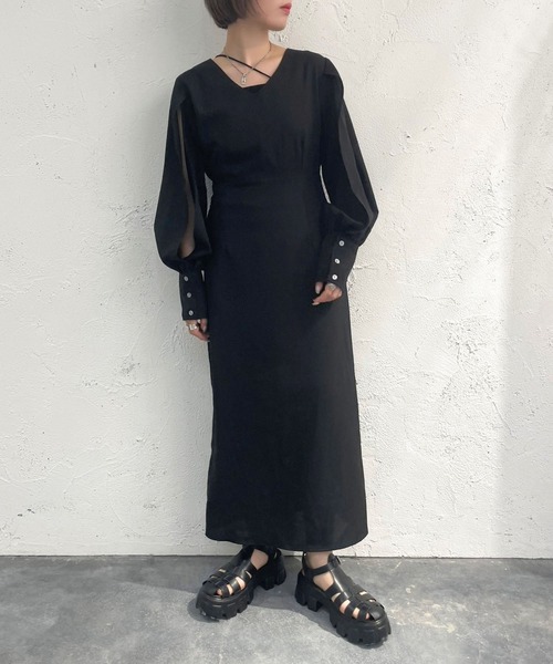 apres jour mignon(アプレジュールミニョン)の「袖スリットワンピース【ZOZOTOWN限定アイテム】(ワンピース・レディース・ブラック/ブラック系その他・X-LARGE/MEDIUM/SMALL)」の11枚目の写真