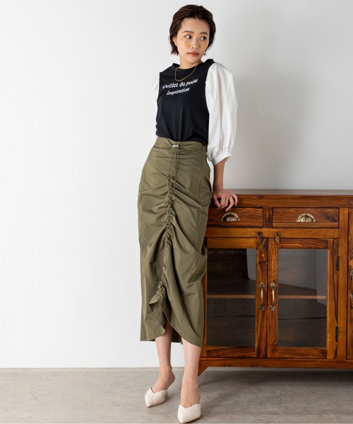 MILLION CARATS(ミリオンカラッツ)の「コンシャスフォルムが魅力の袖ブロードプリントT(Tシャツ/カットソー・レディース・オフホワイト/ブラック/ベージュ・FREE)」の18枚目の写真