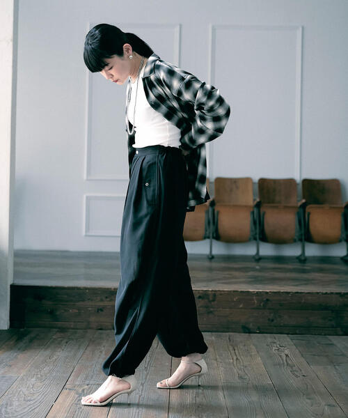 schott(ショット)の「【Women's】SchottxRUMBLE RED/ショット×ランブルレッド/CHIFFON SNOW PANTS/シフォン スノーパンツ(カーゴパンツ・レディース・ホワイト系2/ブラック・F)」の4枚目の写真