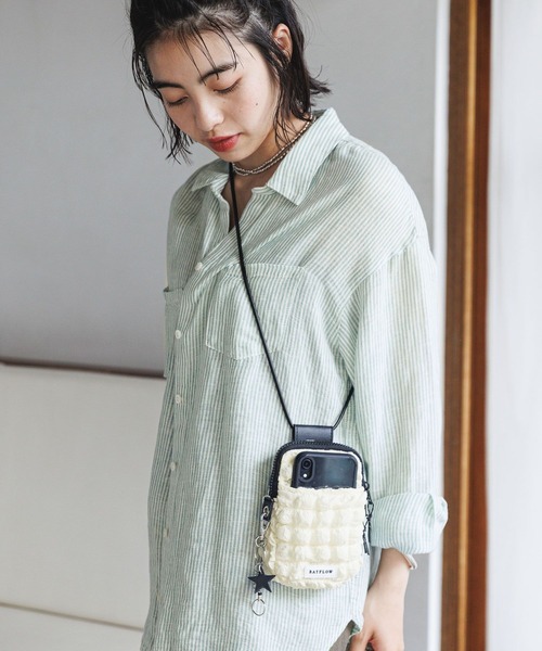 BAYFLOW（ベイフロー）の「[スマホ・カード収納可♪]ポップコーンミニショルダー（ショルダーバッグ・レディース・ブルー/ブラック/オフホワイト/ブルー系/イエロー/ネイビー系・FREE）」の7枚目の写真