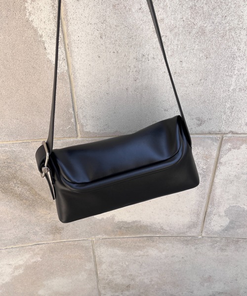 Olu.（オルドット）の「コンパクトクリップショルダーバッグ（ショルダーバッグ・レディース・ブラック/ブラウン・FREE）」の6枚目の写真