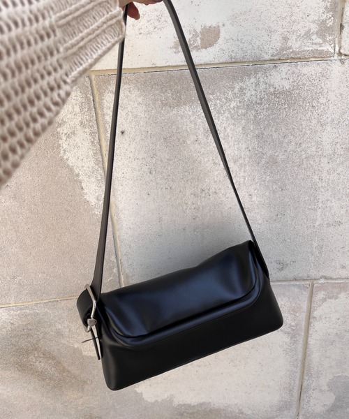 Olu.（オルドット）の「コンパクトクリップショルダーバッグ（ショルダーバッグ・レディース・ブラック/ブラウン・FREE）」の7枚目の写真