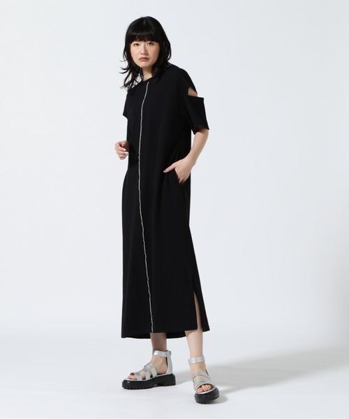 DROIT BELLO（ドロイトベロ）の「DROIT BELLO(ドロイトベロ) 袖スリットカットソーワンピース（ワンピース・レディース・ブラック/カーキ・F）」の2枚目の写真