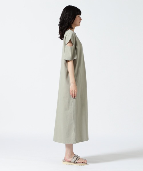 DROIT BELLO（ドロイトベロ）の「DROIT BELLO(ドロイトベロ) 袖スリットカットソーワンピース（ワンピース・レディース・ブラック/カーキ・F）」の10枚目の写真
