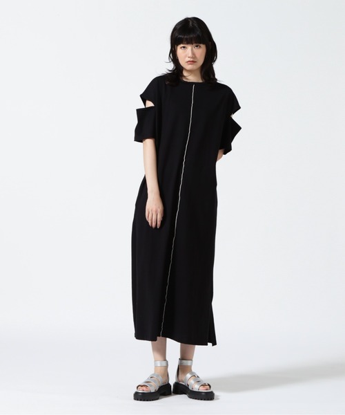 DROIT BELLO（ドロイトベロ）の「DROIT BELLO(ドロイトベロ) 袖スリットカットソーワンピース（ワンピース・レディース・ブラック/カーキ・F）」の5枚目の写真