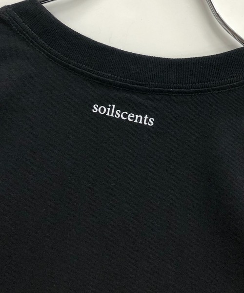 TRAP/U (トラップユー)の「コットン天竺 / メッセージロゴプリント クルーネックTシャツ(半袖)(Tシャツ/カットソー・メンズ・ホワイト/ブラック/オリーブ・M/L)」の7枚目の写真