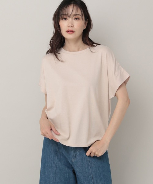 Elura（エルーラ）の「ひやっとタッチドルマンT（Tシャツ/カットソー・レディース・イエロー/ブラウン/ホワイト/ブラック/ピンクベージュ/グレー・LARGE/MEDIUM/SMALL）」の6枚目の写真