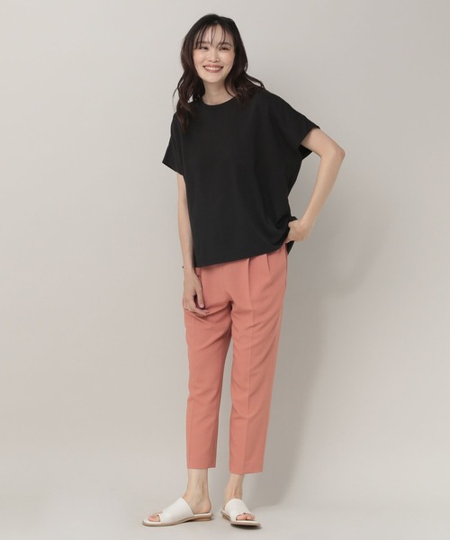 Elura（エルーラ）の「ひやっとタッチドルマンT（Tシャツ/カットソー・レディース・イエロー/ブラウン/ホワイト/ブラック/ピンクベージュ/グレー・LARGE/MEDIUM/SMALL）」の9枚目の写真