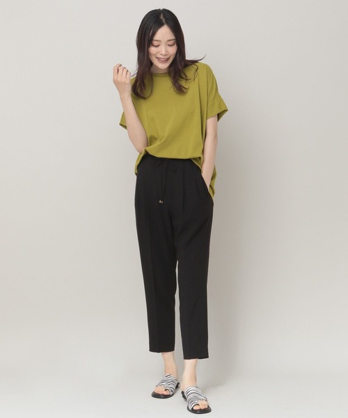 Elura（エルーラ）の「ひやっとタッチドルマンT（Tシャツ/カットソー・レディース・イエロー/ブラウン/ホワイト/ブラック/ピンクベージュ/グレー・LARGE/MEDIUM/SMALL）」の8枚目の写真