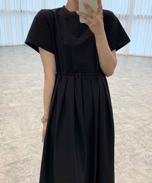 VitaFelice(ヴィータフェリーチェ)の「ウエスト プリーツ ロング ワンピース(ワンピース・レディース・グレー/ブラック/キャメル・FREE)」の19枚目の写真