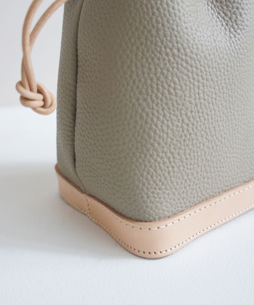 TIDEWAY(タイドウェイ)の「Pd DRAW STRING BAG(ショルダーバッグ・レディース・グレー/ブラウン/グレイッシュベージュ/ブラック・FREE)」の11枚目の写真